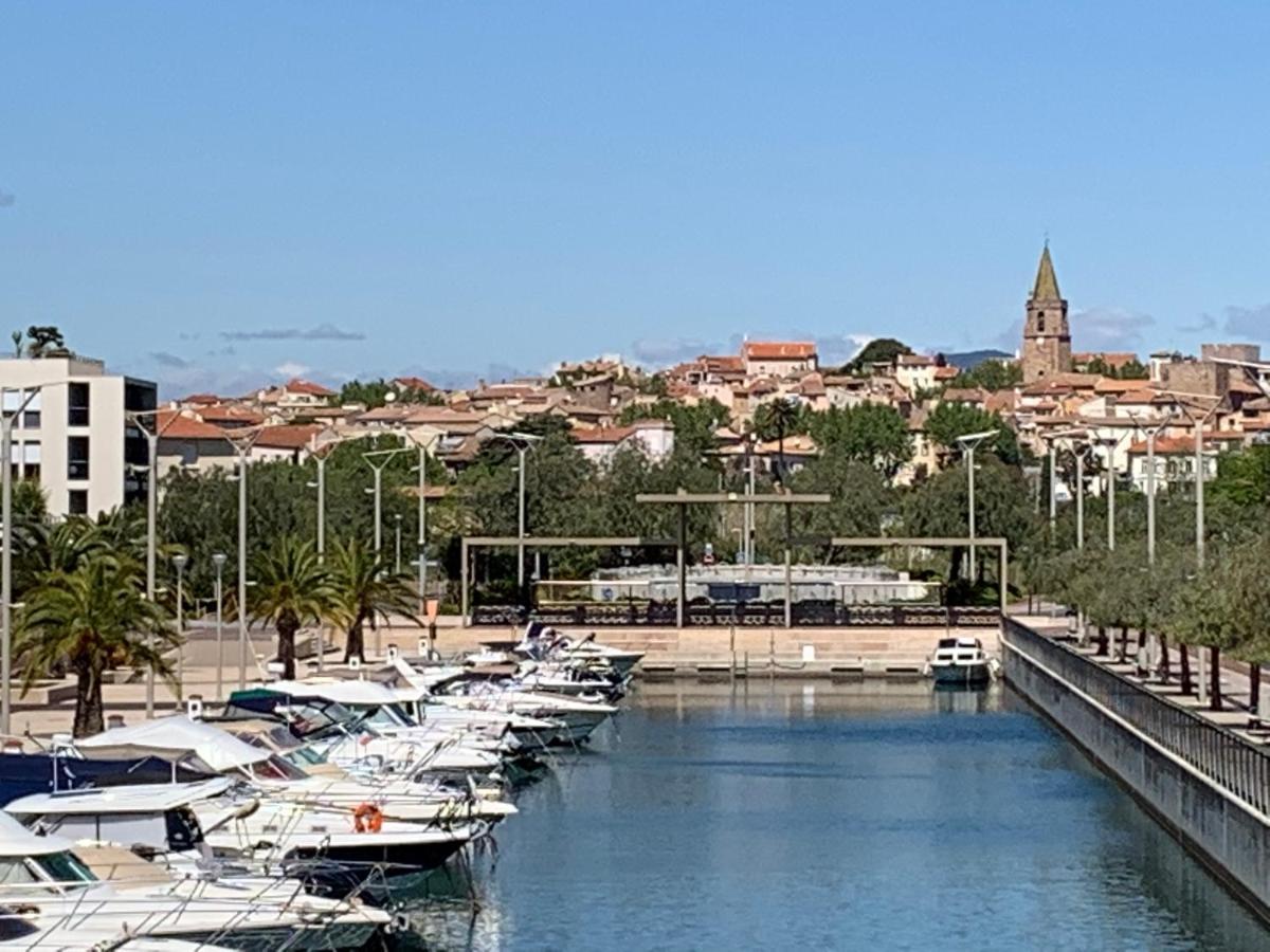 Rive Gauche - Marina - Port *